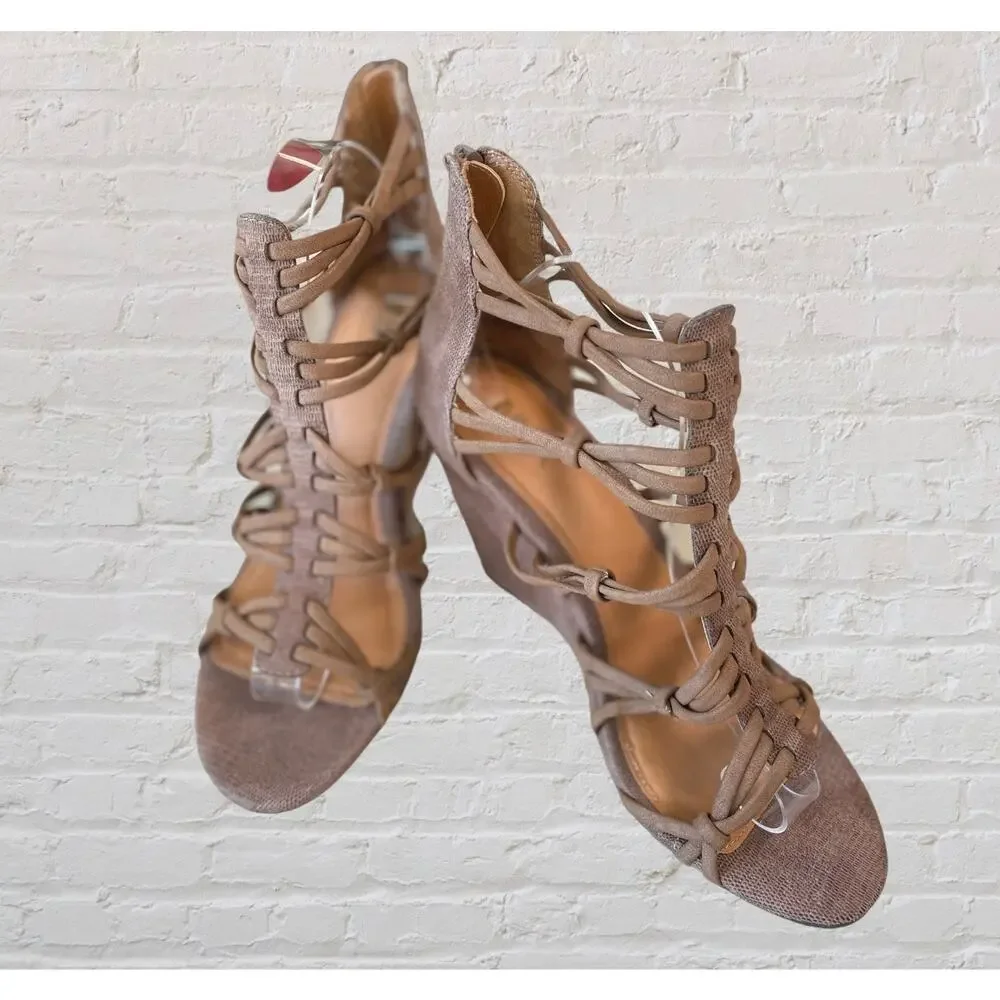 Mia Rich Brown‎ Sexy Strappy Wedge Heels, Zipper, Women's size 10, NWOT